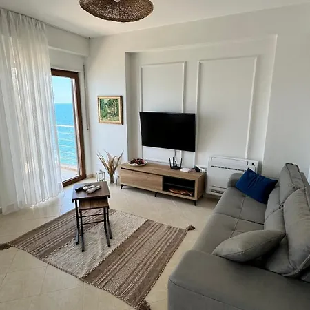 Currila 12 * Durres